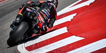 Vinales produces dominant ride to win MotoGP COTA Sprint