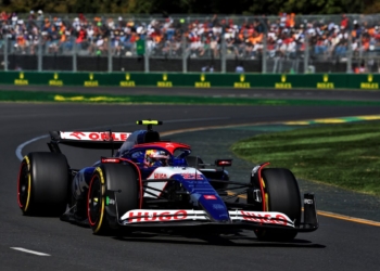 Tsunoda details where he has the edge over Ricciardo at RB