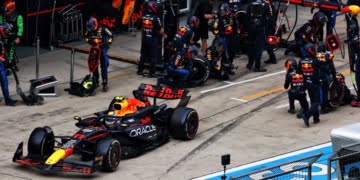 Horner: Perez would’ve ‘smashed’ Norris in F1 Chinese GP without Safety Car