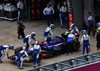 Mekies rues Ricciardo’s ‘good steps’ being wasted in F1 Chinese GP