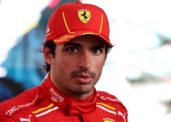 Sainz’s manager expects F1 ‘movements’ soon amid Audi links