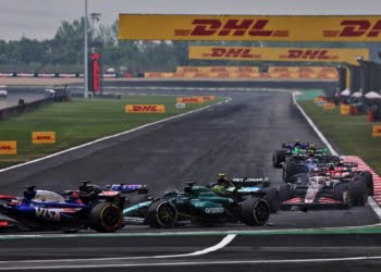 Stroll ‘had nowhere to go’ in penalised F1 Chinese GP clash