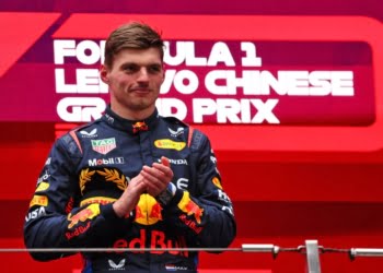 Verstappen camp to hold talks with Mercedes F1 next month – report
