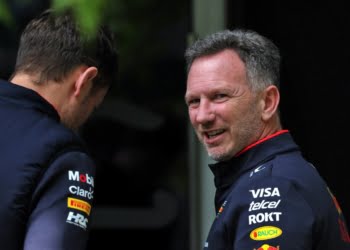Horner on Wolff’s Verstappen F1 pursuit: ‘Mercedes are behind their customers’