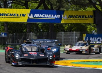 Kobayashi leads after 4 hours in Imola as rain appears