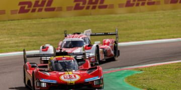 Giovinazzi leads Vanthoor and Conway after an hour at Imola