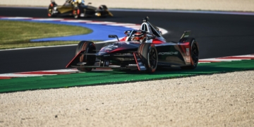Misano E-Prix: Wehrlein wins in frantic last-lap drama