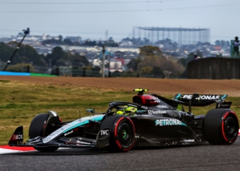 Hamilton: Mercedes paid the price for poor F1 ground effect foundations