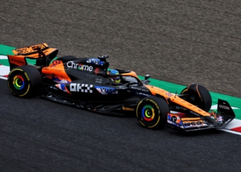 Piastri tops rain-impacted FP2 session at Suzuka with late run