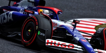 Ricciardo: McLaren incident triggered RB new F1 chassis request