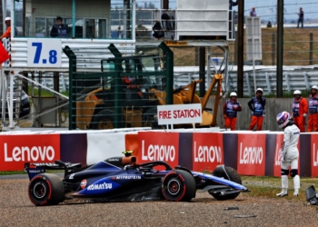 Sargeant denies Suzuka F1 practice crash repeat of rookie errors