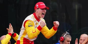 Newgarden goes back to back, wins rain-delayed Indy 500