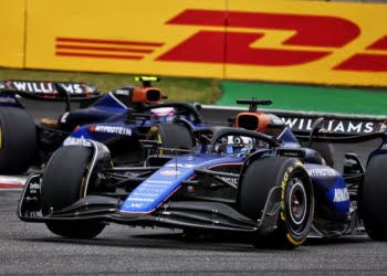 Albon hopes Williams can focus on upgrades with spare chassis