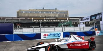 Berlin E-Prix: Dennis turns around qualifying blues with stunning pole