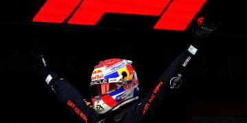 Verstappen survives late Norris charge to claim Imola F1 win