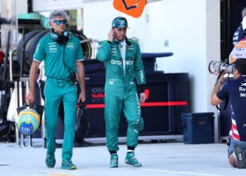 Alonso claims ‘nationality matters’ with F1 stewarding decisions