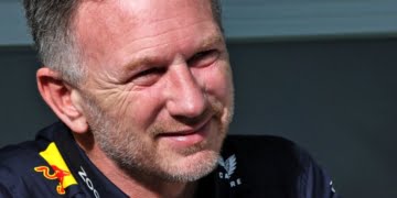 Horner hits back at Wolff: Red Bull has taken 220 F1 members from Mercedes