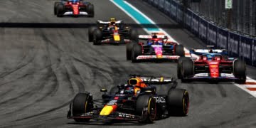 Verstappen beats Leclerc to take F1 Miami GP Sprint win