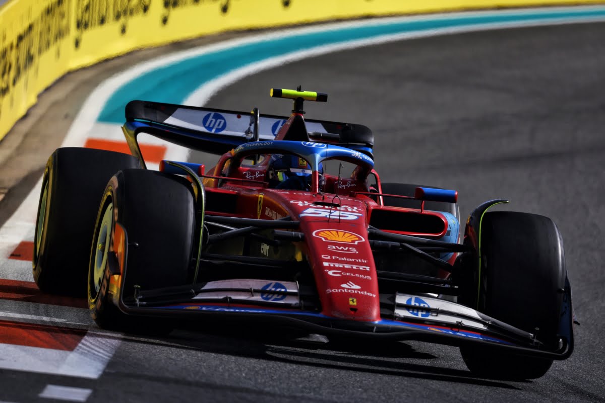 Sainz Ferrari ‘one lap’ from seizing potential F1 Miami GP win