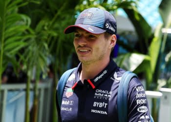 Verstappen defiant future is with Red Bull amid Mercedes F1 links