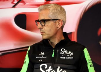 Sauber: 2025 F1 driver market ‘fluid’ amid Sainz-Williams reports