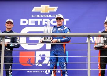 Dixon wins crash-filled IndyCar Detroit GP