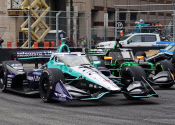 Ericsson was ‘praying not to get hit’ on each IndyCar restart