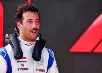 Ricciardo hopes F1 Austrian GP near Q3 miss ‘will keep everyone a little quiet’