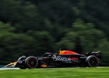 Horner explains Red Bull’s choice to ignore Verstappen’s plea to pit in F1 Austrian GP