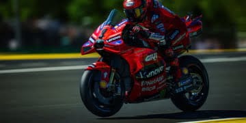 Bagnaia on top form in final MotoGP practice