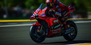 Bagnaia takes dominant Mugello Sprint win, Martin crashes