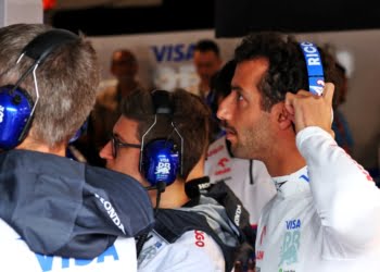 Villeneuve slams Ricciardo’s continued presence on the F1 grid
