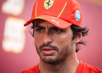 Sainz poised to reveal decision on future F1 team ‘very soon’