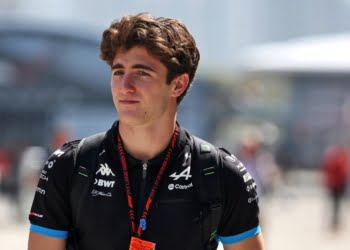 Who are the candidates to replace Ocon at Alpine in F1 2025?