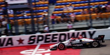 Pit stop supremacy boosts Power to unlikely IndyCar win at Iowa