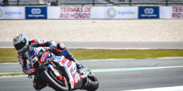 Fernandez extends Trackhouse MotoGP stay through 2026