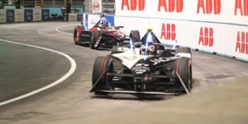 London E-Prix: Cassidy overcomes mechanical gremlins to take pole position