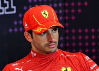 Sainz responds to criticism over protracting next F1 team choice