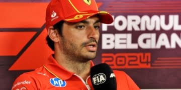 Sainz admits top F1 team move improbable, rules out sabbatical