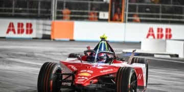 London E-Prix: Rowland on top as angry Cassidy endures mechanical issues