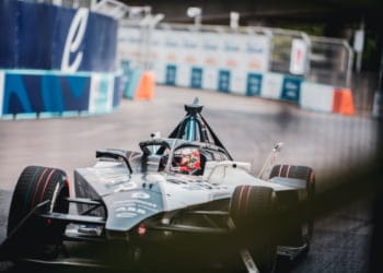 London E-Prix: Evans takes pole as Cassidy suffers