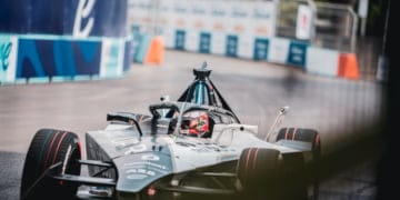 London E-Prix: Evans takes pole as Cassidy suffers