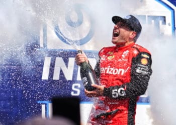 Power soars to IndyCar victory at Portland, closing title gap