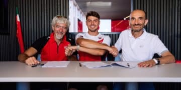 Di Giannantonio extends VR46 Ducati stay with GP25 factory machinery