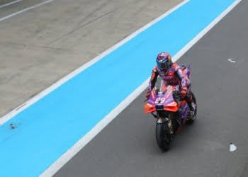Rapid Martin on top of opening Silverstone MotoGP practice