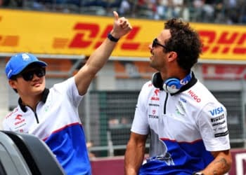 RB: Ricciardo helping to develop ‘rough diamond’ Tsunoda in F1