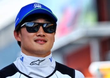 Ex-F1 champion tells Tsunoda get ‘on the phone to Aston Martin’