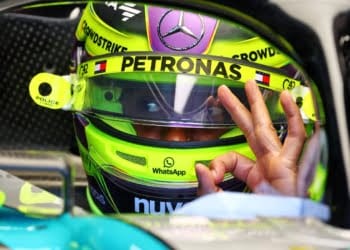 Hamilton denies ex-Mercedes F1 engineer’s commitment claim