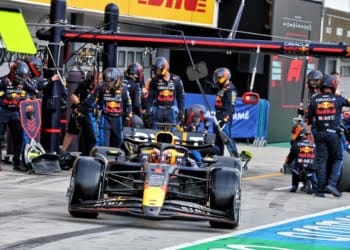 Albon highlights ‘edge’ Red Bull still boasts over McLaren in F1