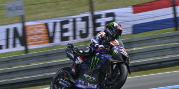 Rins extends Yamaha MotoGP stay through 2026